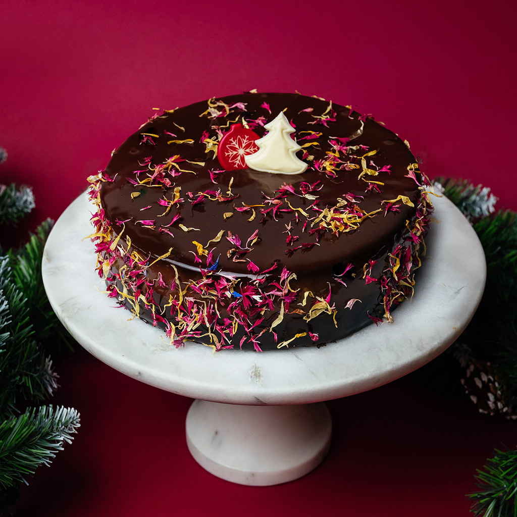 kategoria Ciasta, produkt na obrazku to Świąteczny tort Bellotto